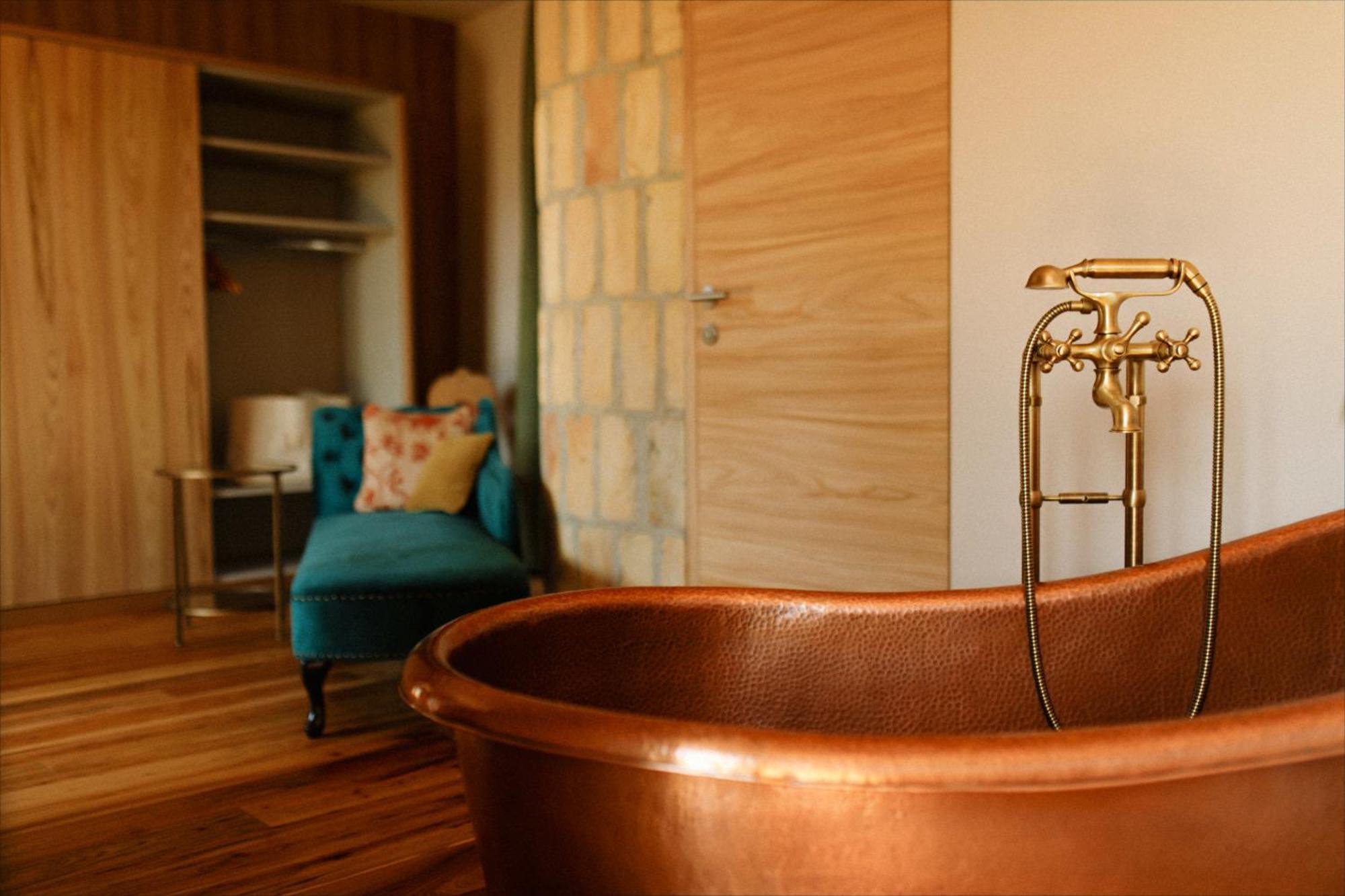 Langenmantel Historic Suites Термено Экстерьер фото