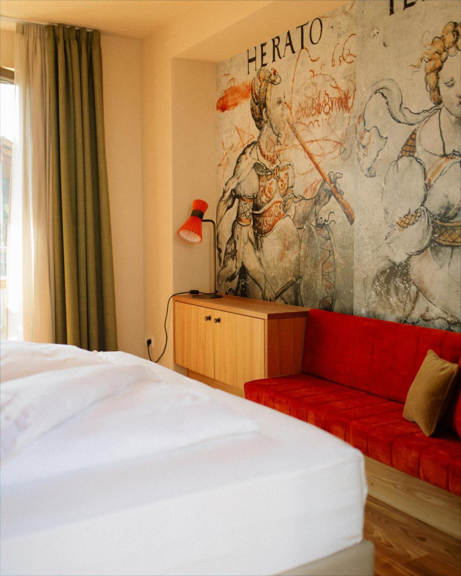 Langenmantel Historic Suites Термено Экстерьер фото