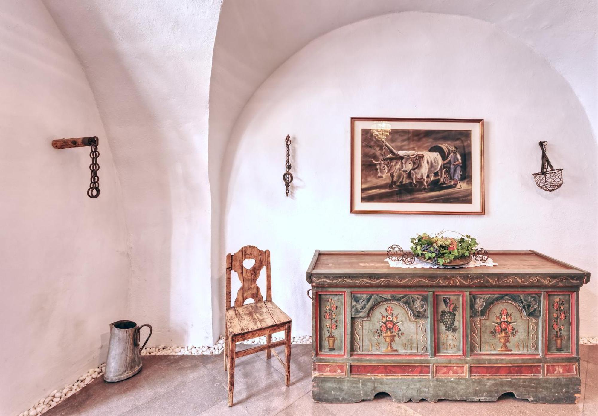 Langenmantel Historic Suites Термено Экстерьер фото